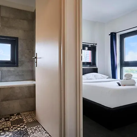Euralille: With Balcony! Appartement *